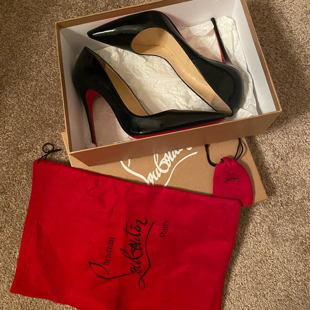 Christian Louboutin So Kate Pumps